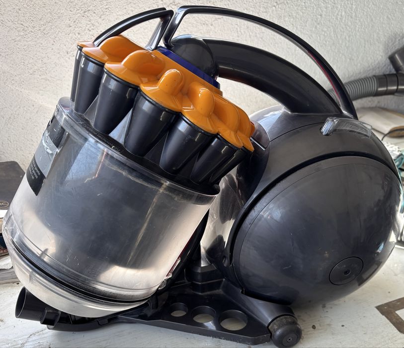 Dyson ball DC33 C Plus