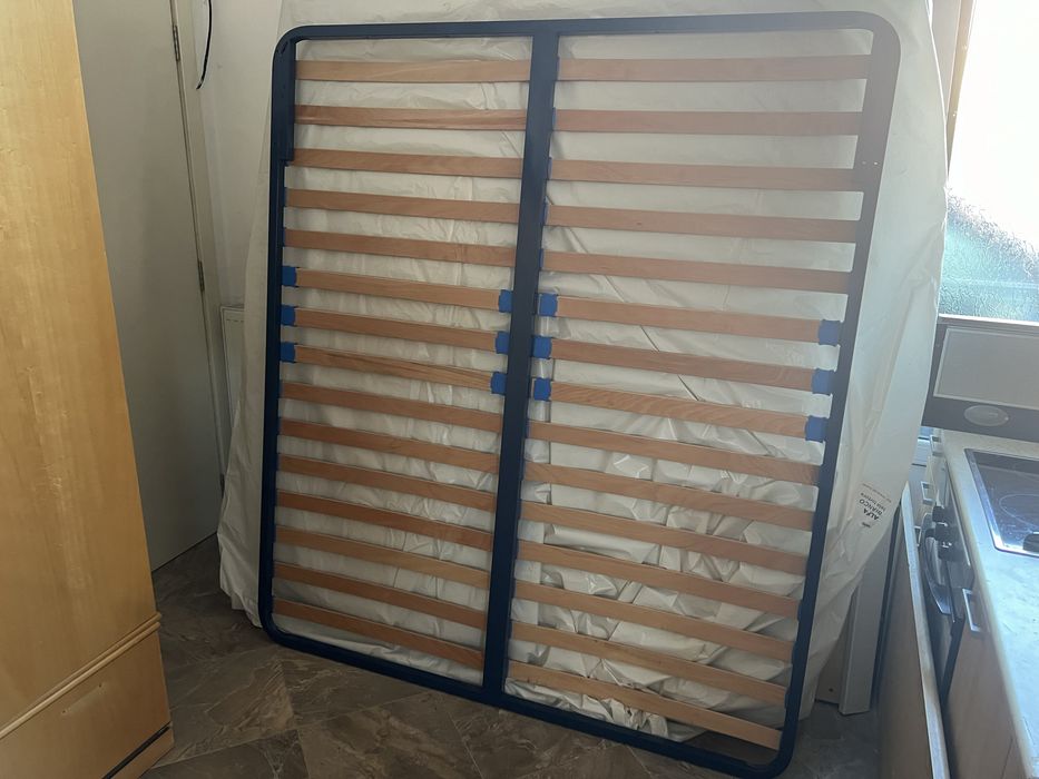 Спалня с гардероб