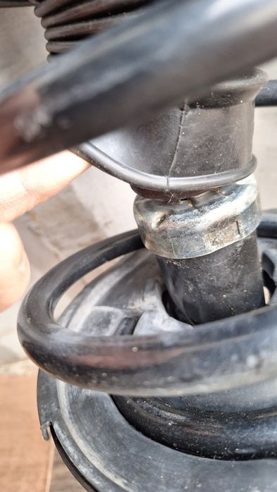 Амортизаторы камри 40-45