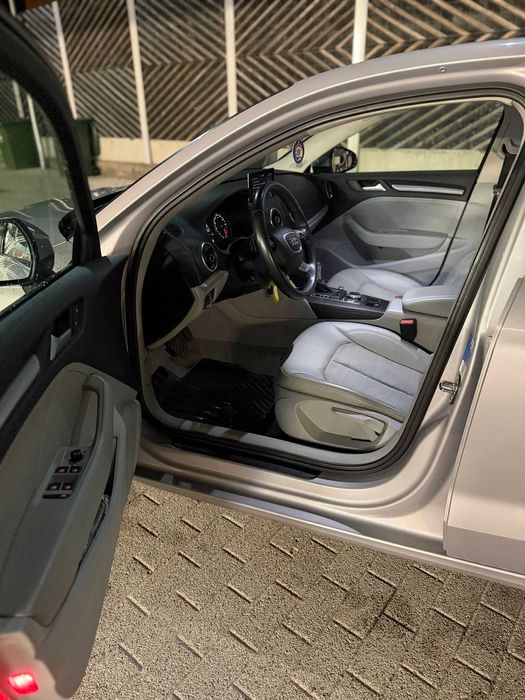 Audi a3 sedan s tronic