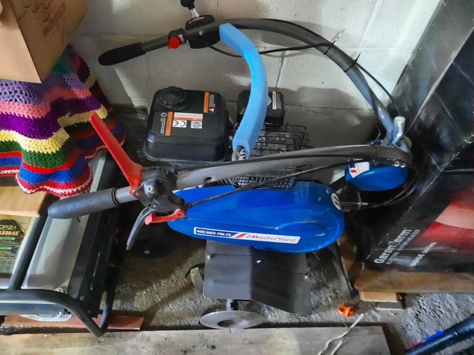 Продам мотоблок.