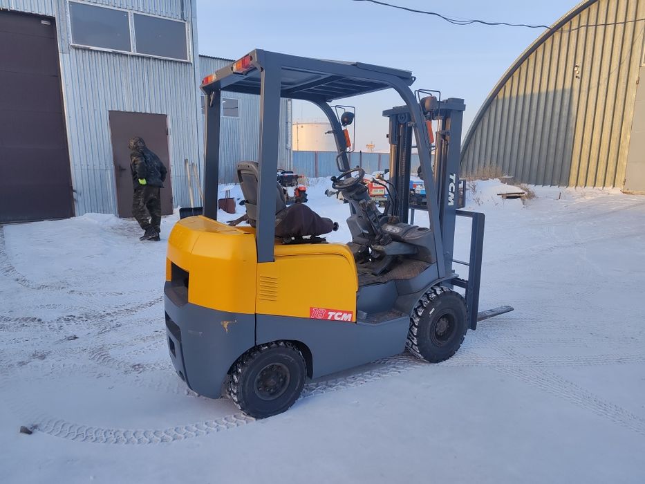 Продам вилочный погрузчик. Кара