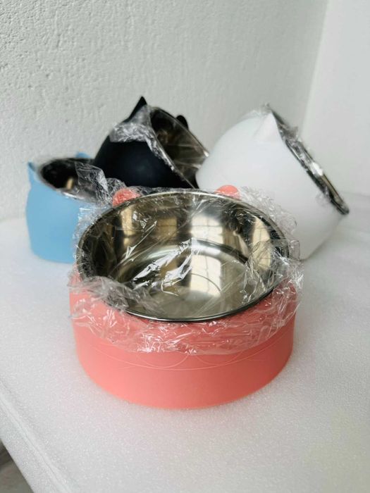 Купичка за храна за котки - различни цветове