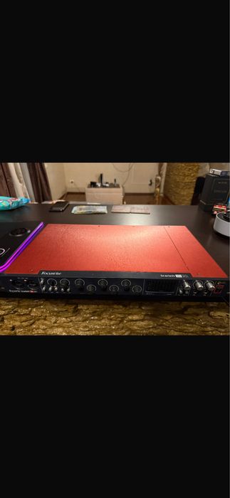 Placa de sunet scarlett