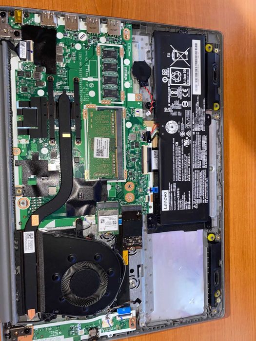 Vand Laptop Lenovo IdeaPad 3