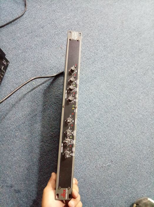 Кроссовер dbx 223xl