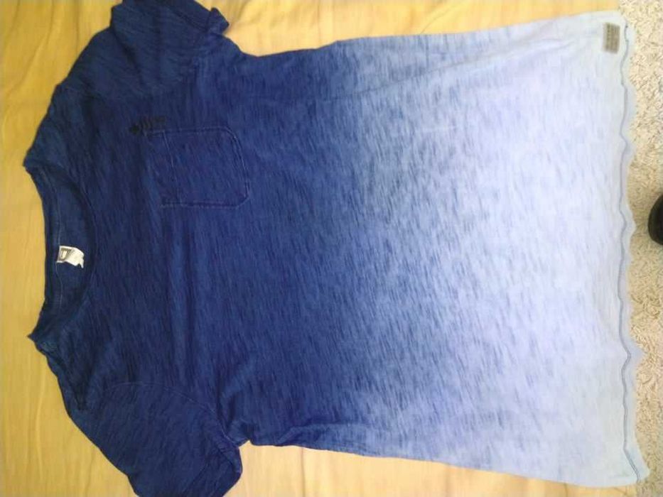 Лот от тениски: Dsqared,  и G Star, уникални , без забележки.