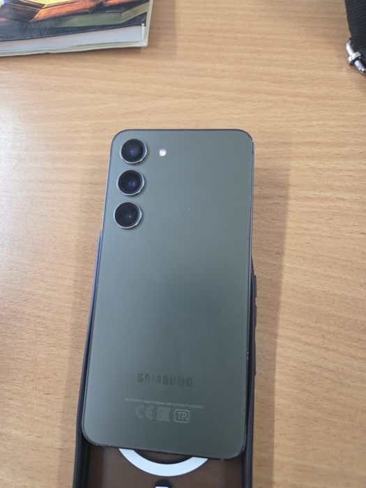 Продам телефон Samsung s23