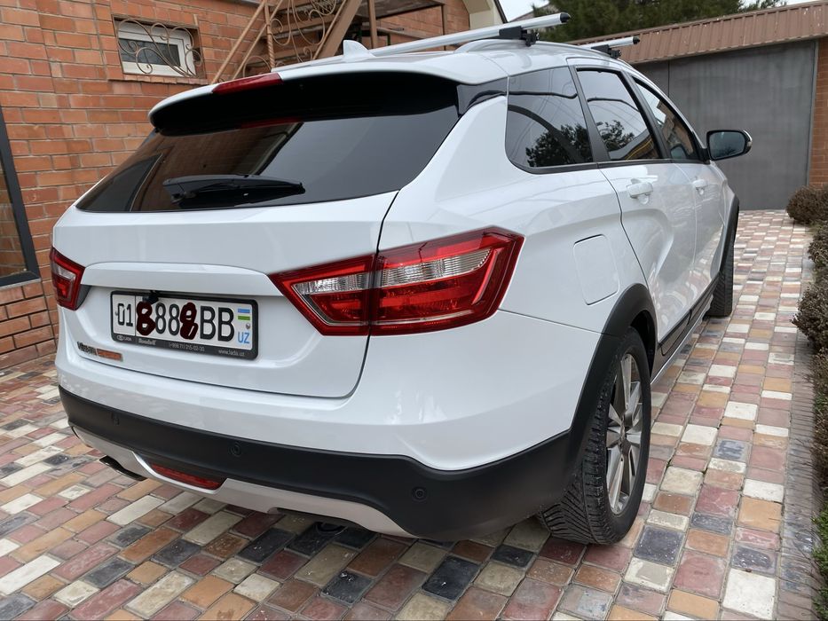 Lada Vesta SW cross 1.6 (2020)