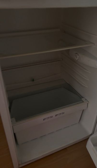 Продавам хладилник и фризер в добро състояние. За цена пишете на лично съобщение или се обадете на телефон 0877178414