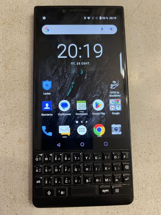 Продам Blackberry KEY2