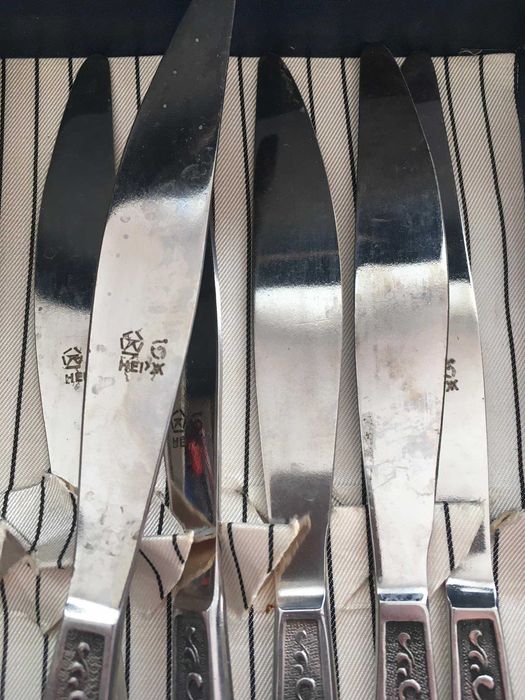 Комплект Старинни Ножове от Соца Неръждаеми