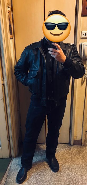 Geacă aviator din piele, călduroasă și rezistentă