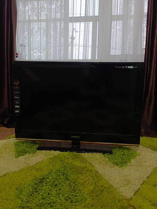 Продам телевизор Samsung торг