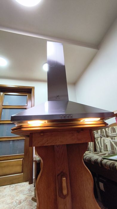 Hotă decorativă ELECTROLUX