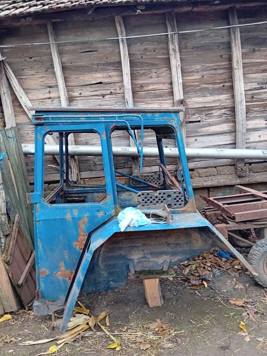 Vând cabină originală UTB 445