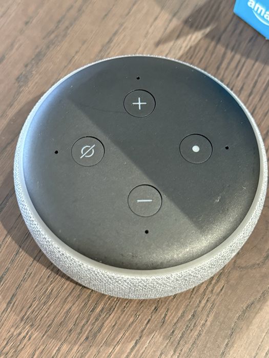 Amazon Echo Dot с Alexa – нов, никога не е използван + оригинална кутия