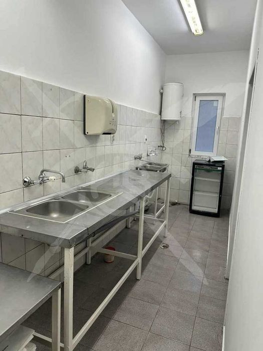 Дава се под наем Заведение в Варна, Бриз - 135 кв.м за 1200 € - Снимка #3