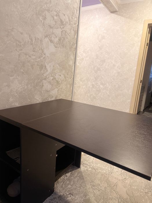 Продам стол- книжку!