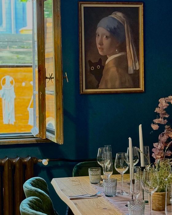 Продава се успешно работещо бистро/ресторант