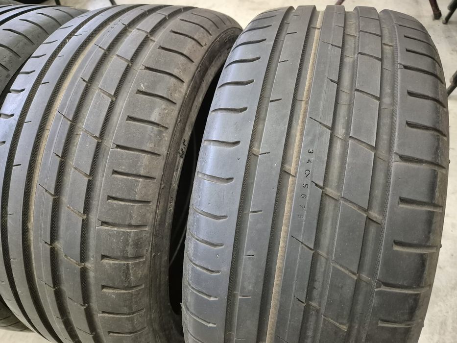 4 anvelope vara Nokian 225 40 18 ca și noi