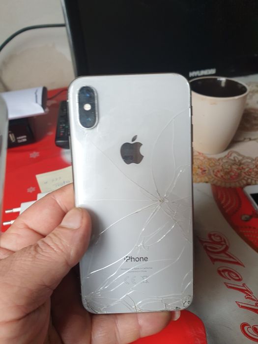 Vind IPhone 10s utilizat