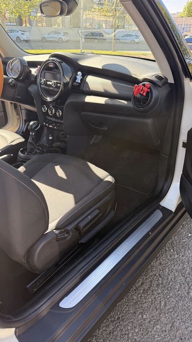 Mini Cooper 1,6 benzină, an de fabricație 2017