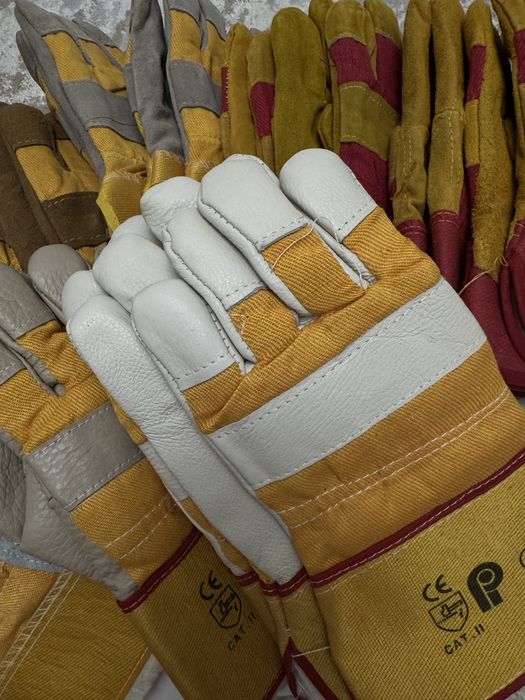 Рабочие перчатки