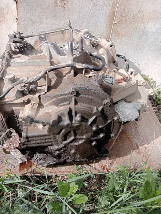 Продам АКПП на Мазду птичку 626