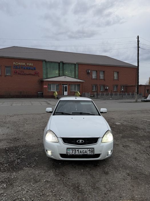 Продам приору 2013 год