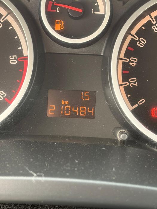 Opel corsa 1.3. 2008