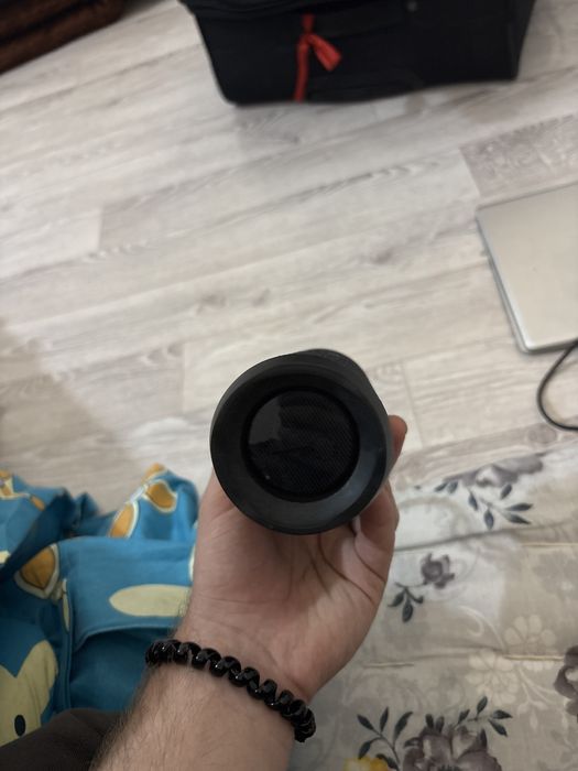 Продам JBL колонку оригинал