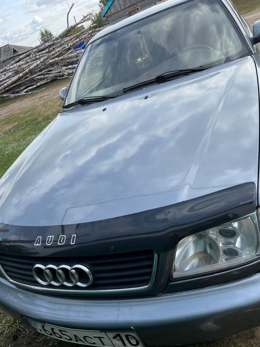 Audi A6 C4 объем 2.6