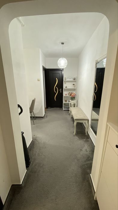 Inchiriez apartament cu 2 camere, Tudor Shoping Citty