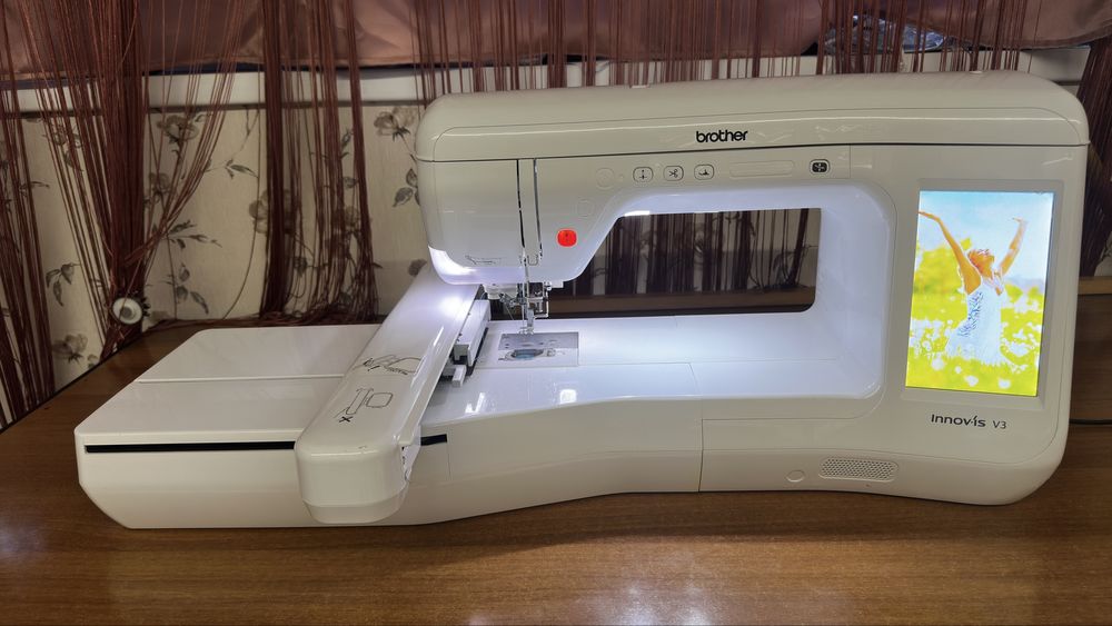 Masina de brodat Brother innovis v3