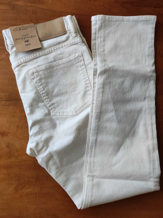 H&M - 4 jeans / blugi slim fit marimea 31-US / 46-UE / S, alb / albastru, talie = 85-90 cm.