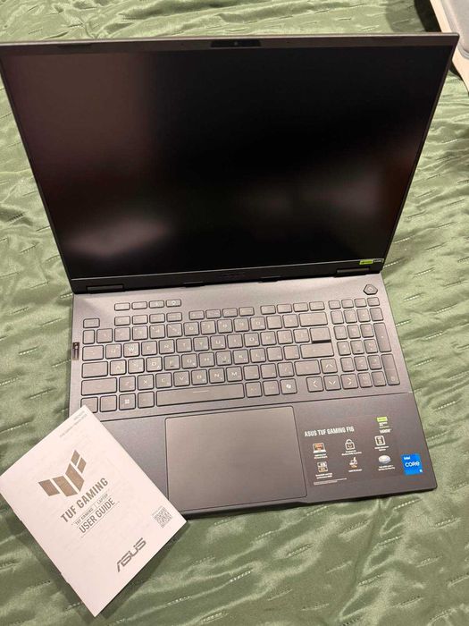 НОВ Геймърски Лаптоп