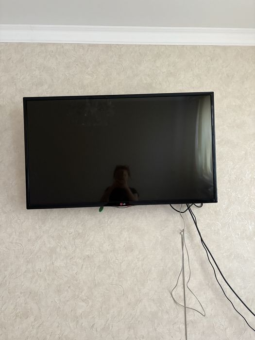 Продаем LG телевизор