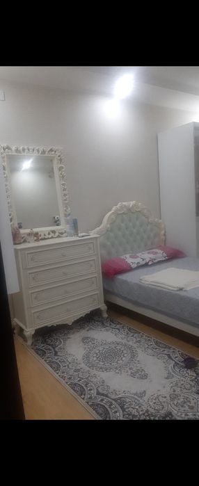 Мебель для девочки, кровать с комодом