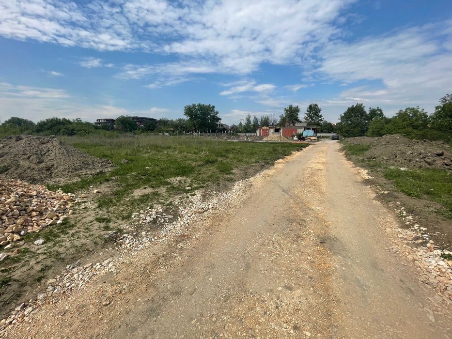 Продава се Парцел в Пловдив, Остромила - 611 кв.м за 119 €/кв.м - Снимка #1