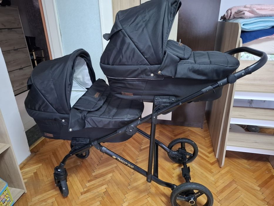 Vând carucior pentru gemeni 3 în 1