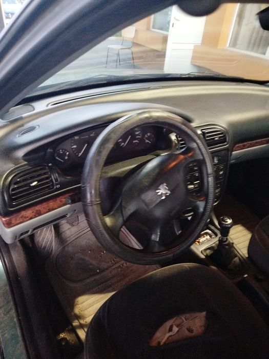 Продавам Пежо 406 2.0 HDI