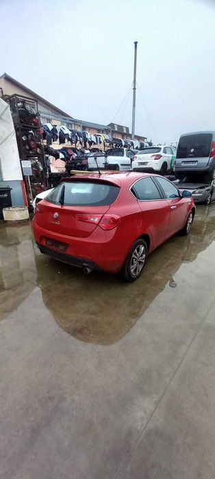 Alfa romeo GIULIETTA 2.0 JTD an 2011 Dezmembrez/Dezmembram