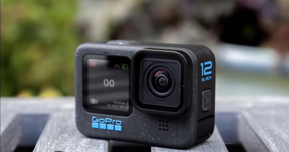 Екшън камера Go Pro 12 black + подарък стабилизатор