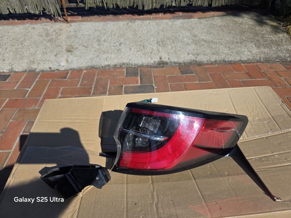 Stop tripla dreapta toyota corolla e21 brek 2019 impecabila