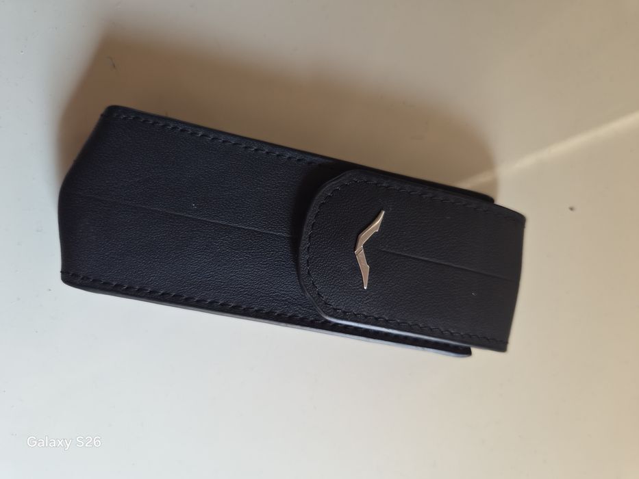 Vertu  Signature