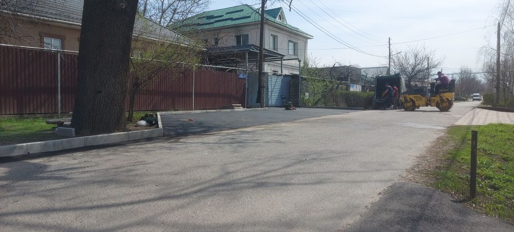 Асфальтирование. Укладка асфальта. Асфальт.