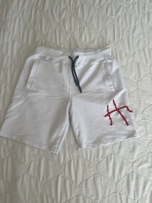 Hugo Boss къси панталонки