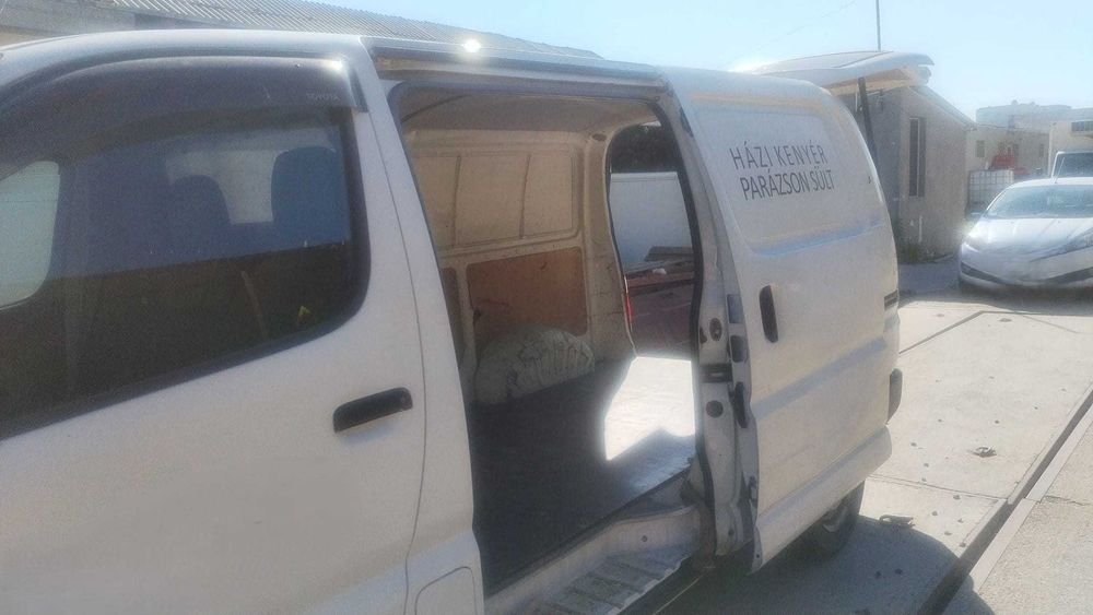Vand masina Toyota in stare buna