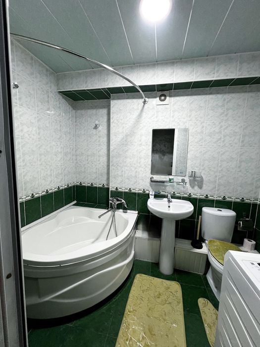 Чилонзор Новза метроси якинда ижарага квартира бор безмаклер